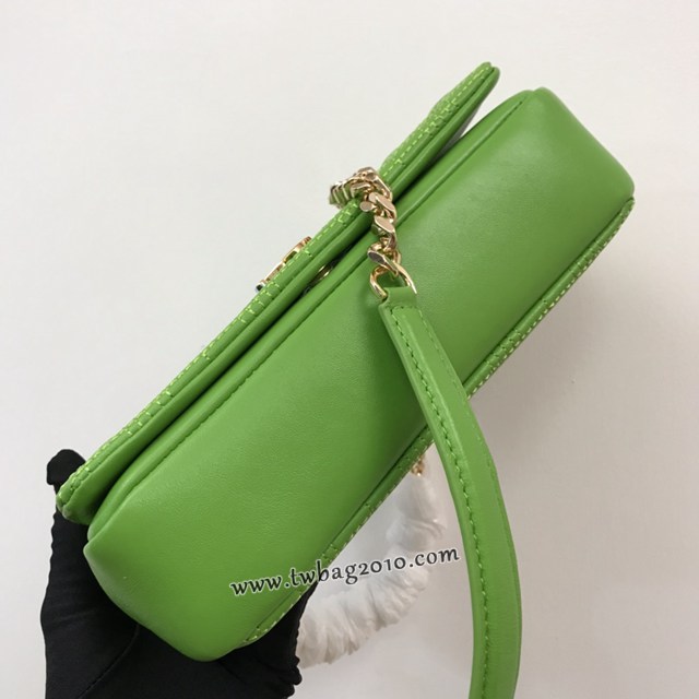 Burberry專門店新款羊皮小號TB蘿拉包 巴寶莉絎縫品牌格紋鏈條單肩挎背女包 yxb1535